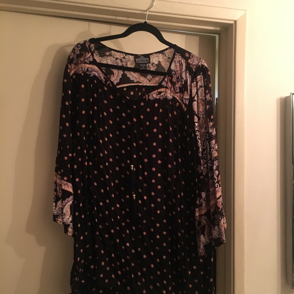 Ladies shirt.